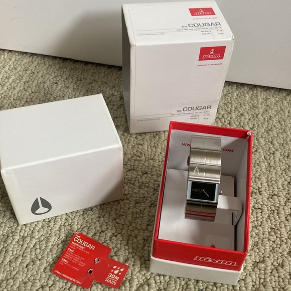 🆕 Nixon Watch “Cougar” - Picture 1 of 7